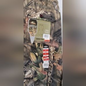Cargo pants from mossy oak